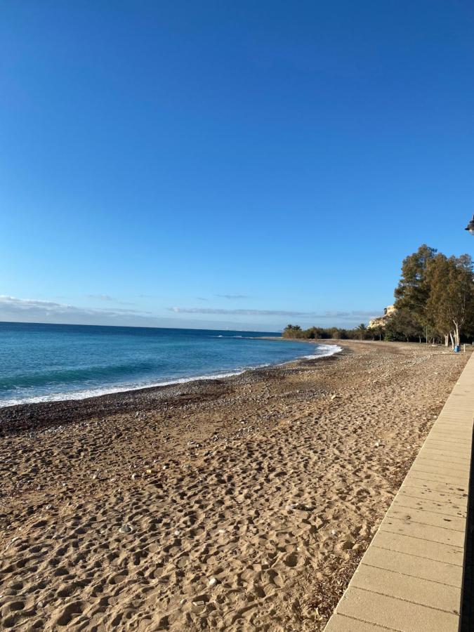 Allonbay Spa & Beach House Ла-Віла-Джойоза Екстер'єр фото